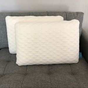 1 pillow - Tempurpedic “Serenity” memory foam